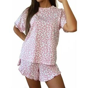 NEW 1 THE WOMAN leopard tee and ruffled shorts lounge set in pink